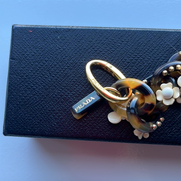 Rare Prada Tortoise Link Bracelet - Picture 6 of 15